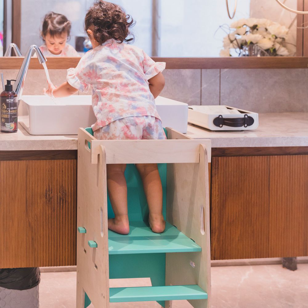 Curious Cub Montessori Learning Tower