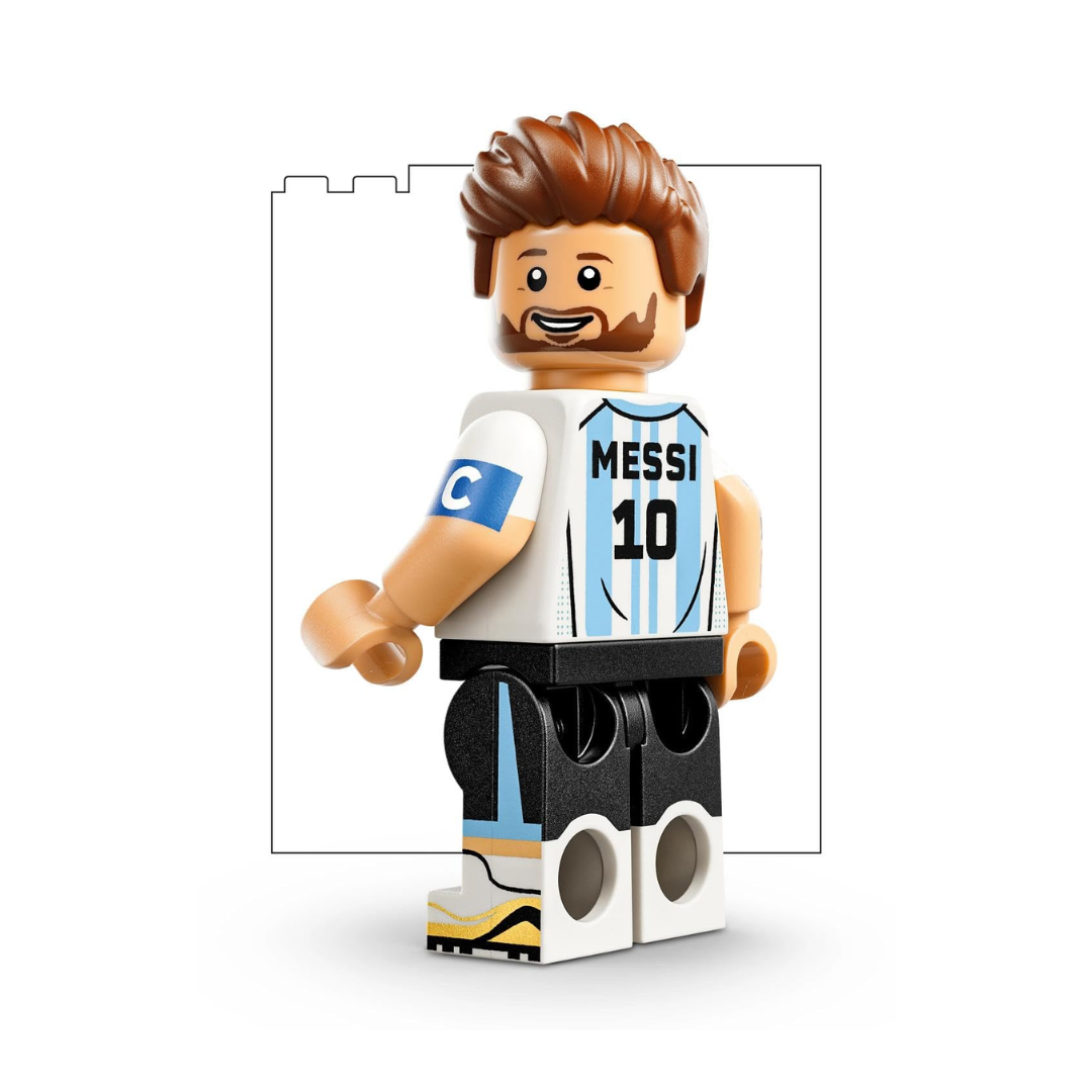 LEGO Editions Lionel Messi Football Highlights Building Set 43011, 500 Pieces, Collectible Football Display Model with Messi Minifigure – 10+ Years