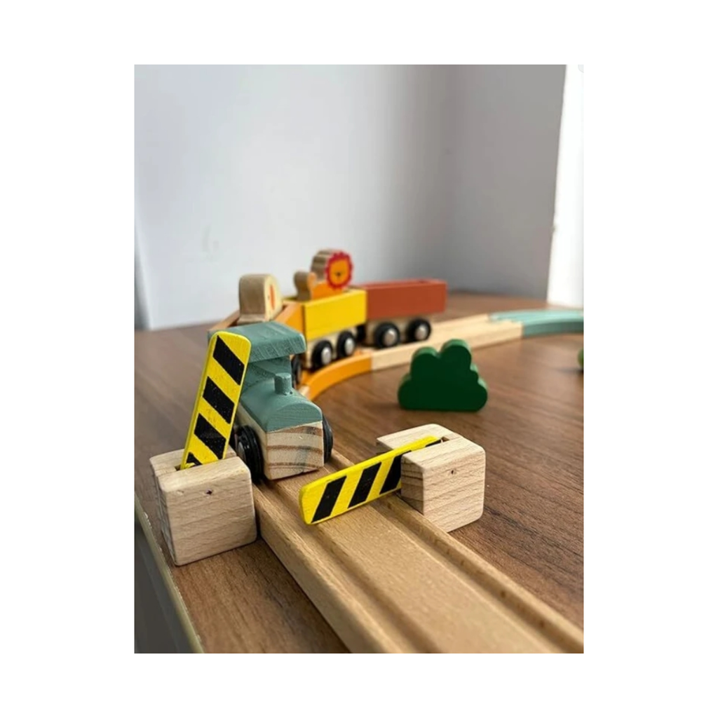 Playbox Wild Track Train – Safari Wooden Railway Set with 3 Animal Figures & Tunnel for Kids
