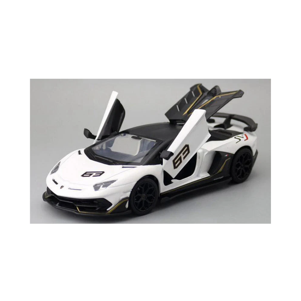 CCA 1:24 Lamborghini Aventador SVJ 63 Model Car Diecast Toy Car