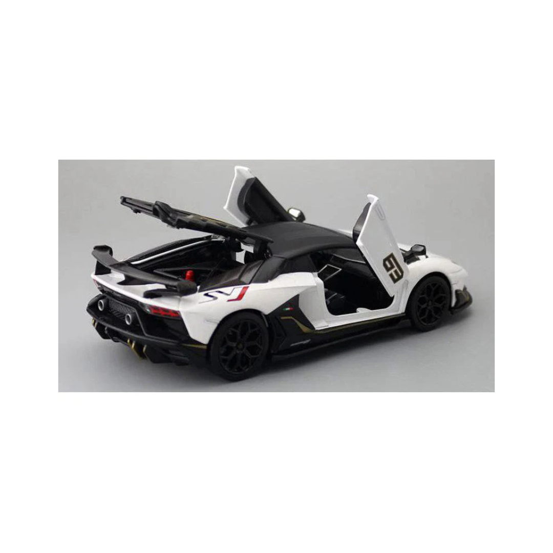 CCA 1:24 Lamborghini Aventador SVJ 63 Model Car Diecast Toy Car