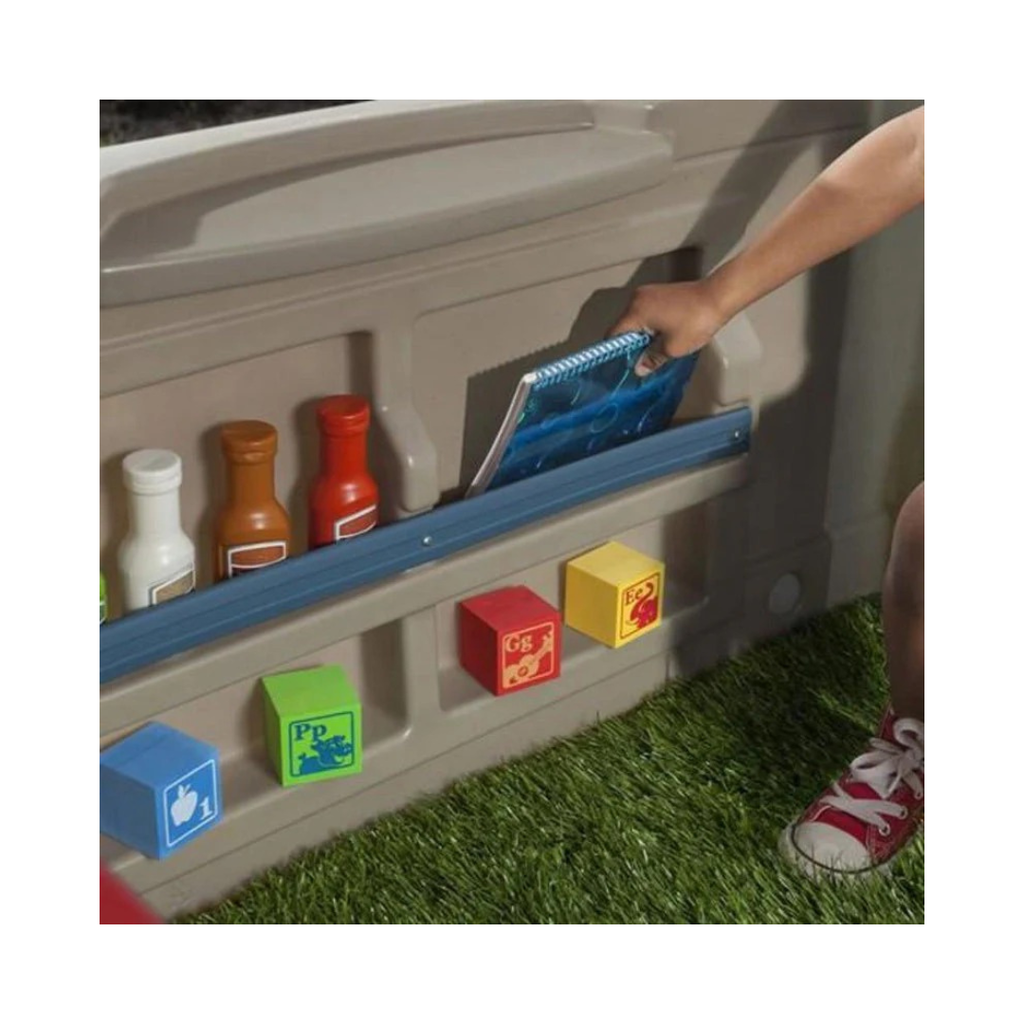 Step2 Charming Cottage Playhouse