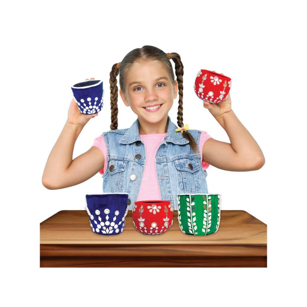 Funskool Handycrafts Mirror and Lippan Art Pot Decorating kit for Ages 6+