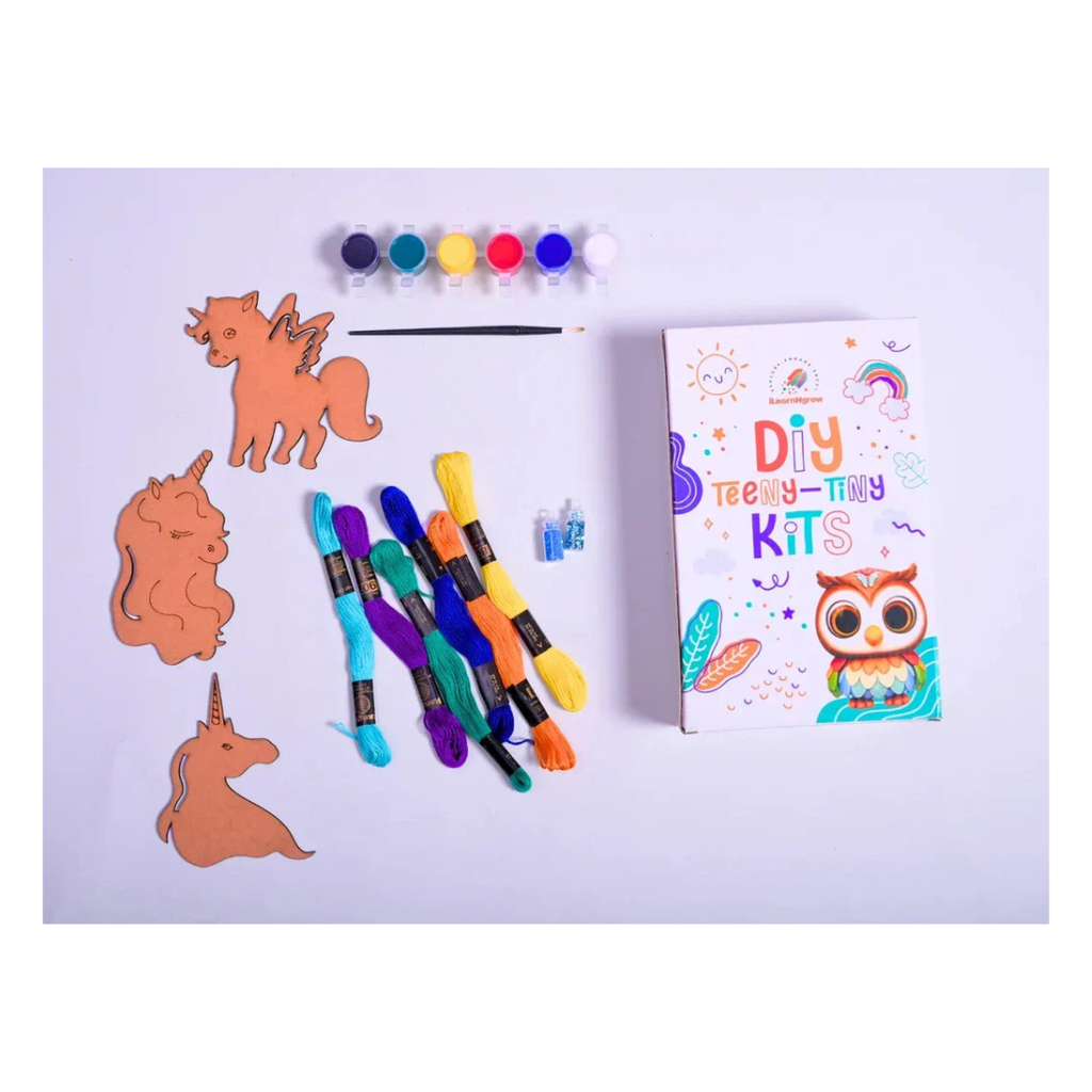 iLearnNGrow Teeny Tiny DIY Unicorn Thread Craft Kit for Kids Paint, Glitter & Thread Craft Set