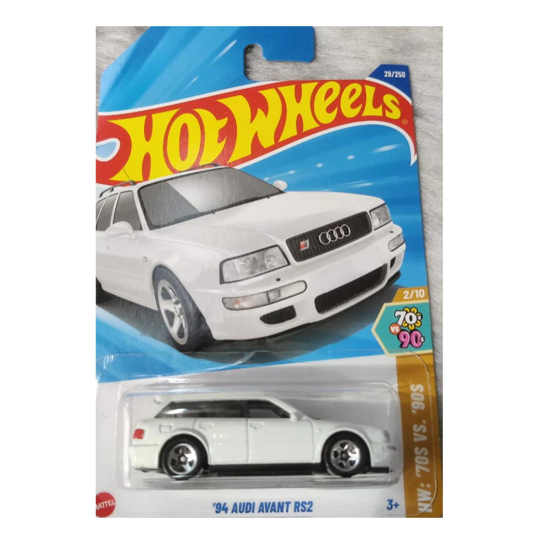 Hot Wheels Imported G Case '94 Audi Avant RS2 Vehicle Exclusive Collection