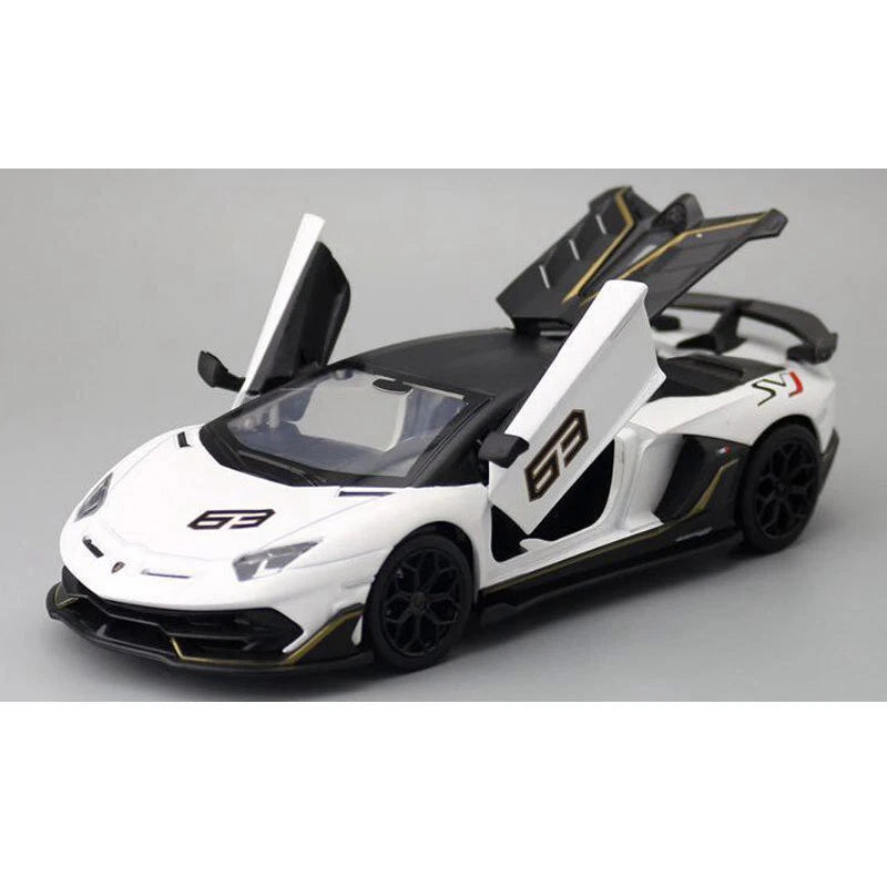 CCA 1:24 Lamborghini Aventador SVJ 63 Model Car Diecast Toy Car